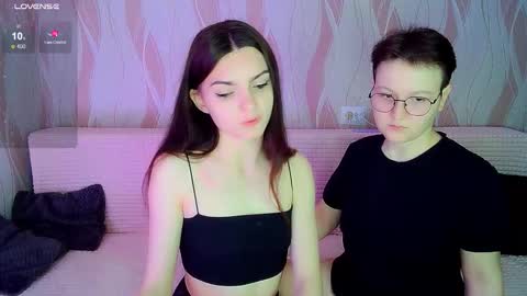 Snapshot of pornostendup chatting on October 2025 08:08:02 PM Ana and Tati online show from October 2025 08:08:02 PM