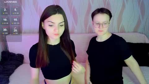 Snapshot of pornostendup chatting on November 2025 08:19:01 PM Ana and Tati online show from November 2025 08:19:01 PM