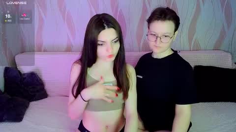 Snapshot of pornostendup chatting on December 2025 07:34:02 PM Ana and Tati online show from December 2025 07:34:02 PM