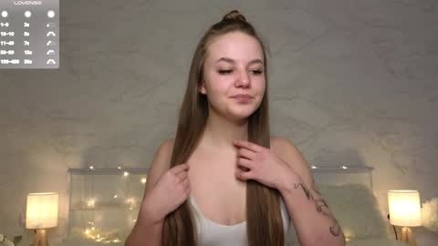 Snapshot of porshes chatting on February 2025 04:14:01 PM HERES SILVIA AND OlIVIA WELCOME EVERYONE LOVENSE DOMI REACT TO YOUR TIPS LETS MAKE A GREAT SHOW TOGETHER online show from February 2025 04:14:01 PM