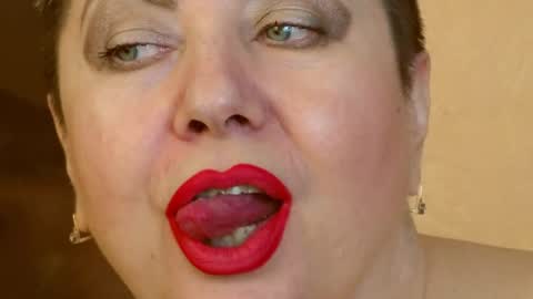 Snapshot of posh_lady chatting on December 2024 10:32:02 PM LADY POSH online show from December 2024 10:32:02 PM