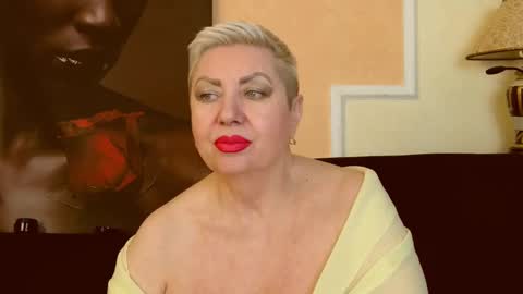 Snapshot of posh_lady chatting on February 2025 01:50:02 AM LADY POSH online show from February 2025 01:50:02 AM