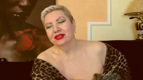 Snapshot of posh_lady chatting on February 2025 02:28:02 AM LADY POSH online show from February 2025 02:28:02 AM