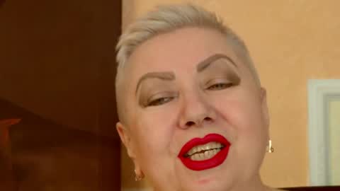 LADY POSH online show from April 2026 08:00:02 PM