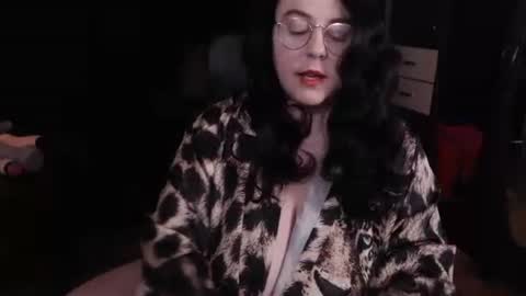 Snapshot of posh_mistress chatting on April 2026 05:46:02 PM PoshMistres online show from April 2026 05:46:02 PM