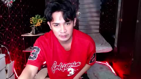 VEeeAsian online show from September 2025 01:43:02 PM