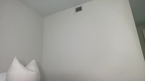 Selena online show from April 2026 09:01:01 PM