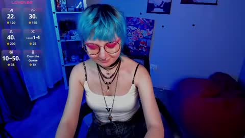 Snapshot of powderofgun chatting on June 2026 08:11:01 PM powderofgun online show from June 2026 08:11:01 PM