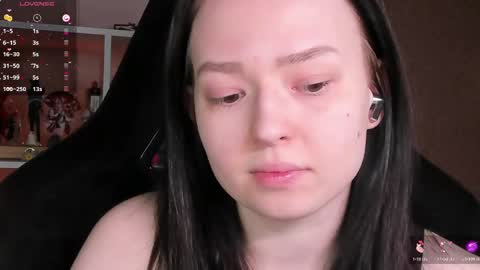 Robyn online show from April 2026 04:15:02 PM