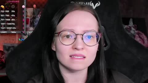 Robyn online show from April 2026 02:34:01 PM