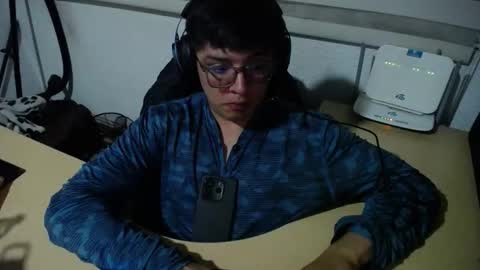 powerfulzeus2 online show from September 2025 02:02:01 AM