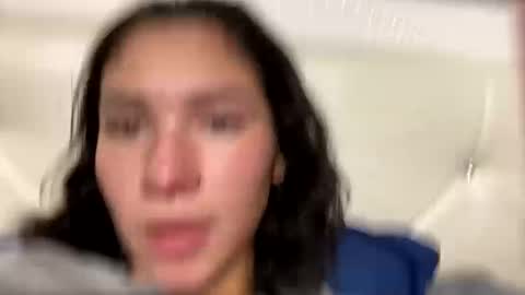 pr3ttynperla online show from October 2025 07:03:02 PM