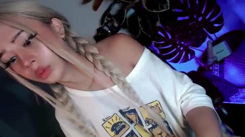 GODDESS PRECIOUS online show from June 2026 07:16:02 AM