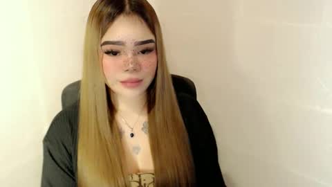 MAXXINE online show from March 2026 07:34:01 AM