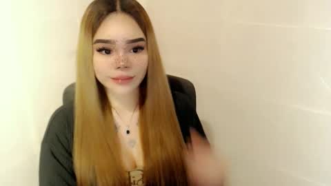 MAXXINE online show from April 2026 05:45:01 AM
