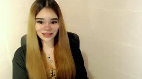 MAXXINE online show from May 2026 12:04:02 PM