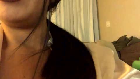 Snapshot of preciousmami chatting on November 2025 06:12:02 AM preciousmami online show from November 2025 06:12:02 AM