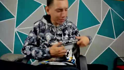 precisoso97 online show from October 2025 12:06:01 PM