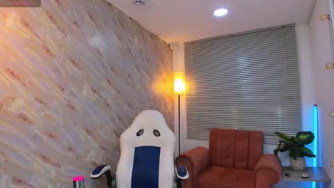 Luna online show from March 2026 11:27:02 AM