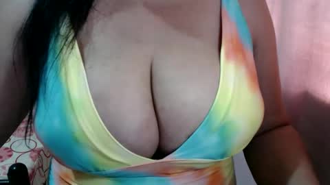 Snapshot of pregnantsinglesugar chatting on October 2025 04:21:02 AM WELCOME IM SINGLE PREGNANT REALLY HARD TO BE A SINGLE WITH TWIN SO PLS STOP BEING RUDELIARWASTING TIME. BE CONSIDERATE. TNX online show from October 2025 04:21:02 AM