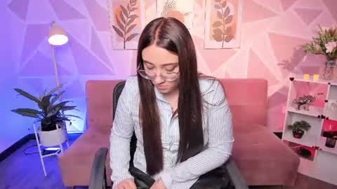 Snapshot of press_anykey chatting on July 2026 12:48:02 PM Camila online show from July 2026 12:48:02 PM