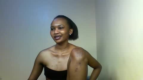 Prettie candy9 online show from November 2025 01:13:01 PM