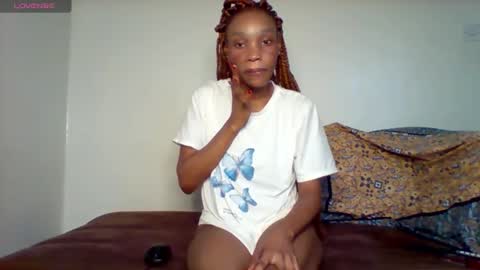 Snapshot of pretty253 chatting on May 2026 06:42:02 AM pretty253 online show from May 2026 06:42:02 AM