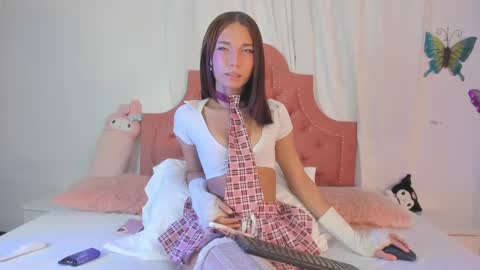 Sarah online show from September 2025 09:04:02 PM