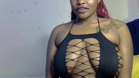 pretty_daina3 online show from July 2026 10:10:01 AM