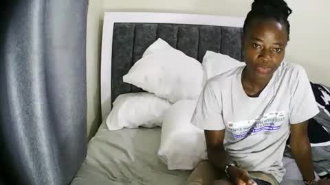 pretty_dalvin online show from February 2025 07:42:02 PM