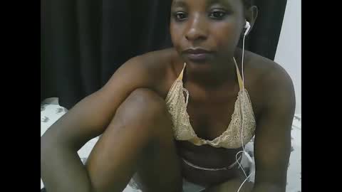 Snapshot of pretty_do chatting on April 2026 12:01:01 PM pretty online show from April 2026 12:01:01 PM