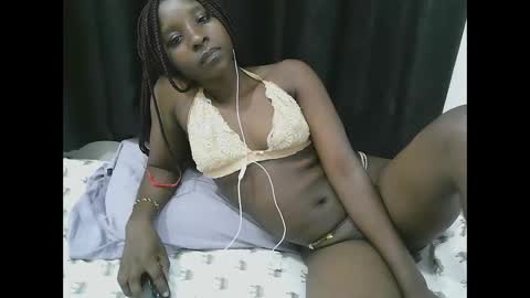 pretty online show from May 2026 01:13:01 AM