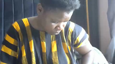 Snapshot of pretty_gaal chatting on December 2024 11:34:01 AM pretty_gaal online show from December 2024 11:34:01 AM
