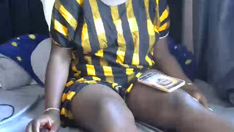 Snapshot of pretty_gaal chatting on December 2024 12:24:01 PM pretty_gaal online show from December 2024 12:24:01 PM