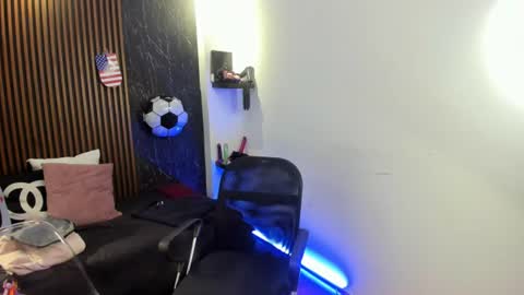 pretty_honey22 online show from June 2026 03:08:02 AM