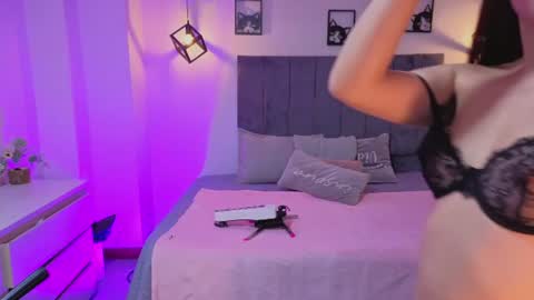 pretty online show from June 2026 04:23:01 AM