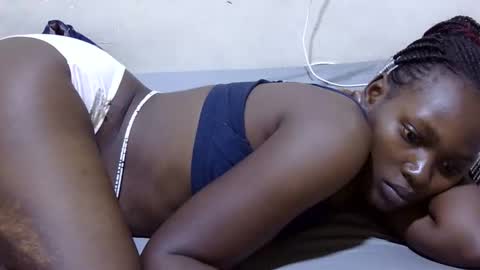 pretty_leila1 online show from April 2026 01:40:01 AM