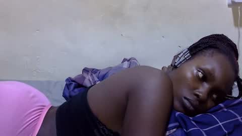 pretty_leila1 online show from April 2026 11:22:02 PM