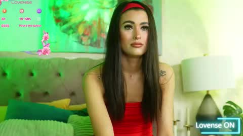 Lia online show from December 2025 06:03:02 PM