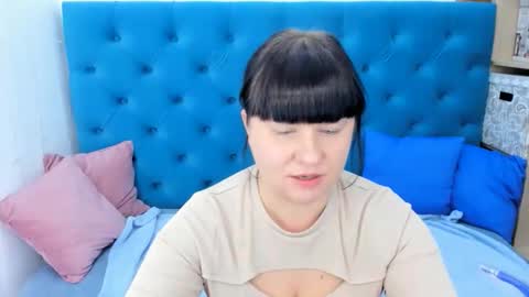 pretty_malika online show from October 2025 02:01:01 AM