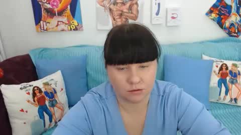 pretty_malika online show from April 2026 08:17:01 AM