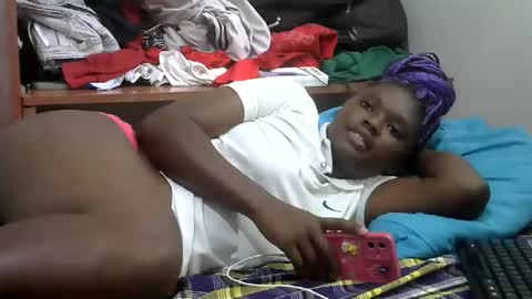 pretty_melan online show from April 2026 07:02:02 AM