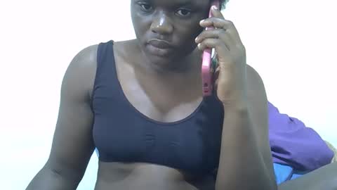 pretty_melan online show from June 2026 10:57:02 AM