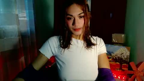 christina online show from February 2026 04:42:01 AM