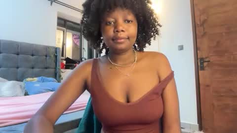 Pretty peaches online show from May 2026 09:55:01 PM
