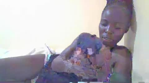 Snapshot of pretty_petite_ebony chatting on January 2025 07:14:02 PM pretty_petite_ebony online show from January 2025 07:14:02 PM