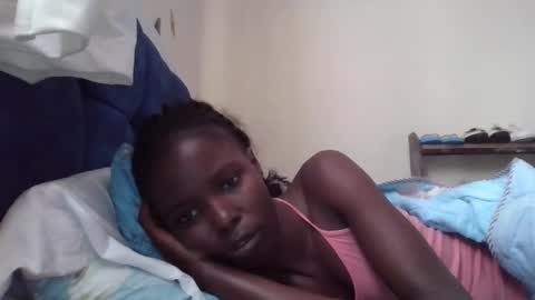 Snapshot of pretty_petite_ebony chatting on September 2025 09:46:02 AM pretty_petite_ebony online show from September 2025 09:46:02 AM