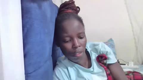pretty_petite_ebony online show from May 2026 05:02:02 AM