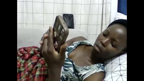 pretty_petite_ebony online show from June 2026 02:16:02 AM