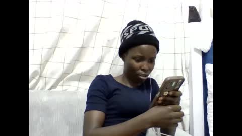 pretty_petite_ebony online show from June 2026 05:57:01 PM